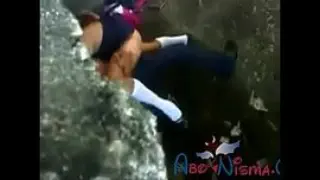 طالب ينيك صحبته في منطقة مهجورة