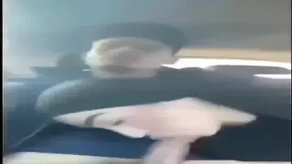 محجبة من المغرب تمص زبر حبيبها في السيارة